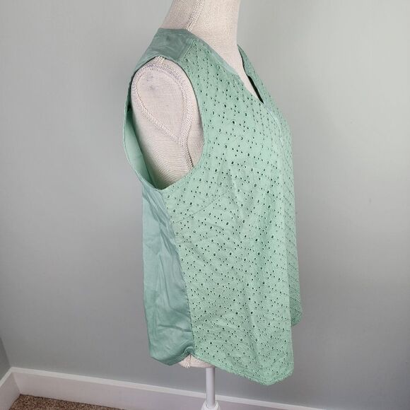EDDIE BAUER WOMEN'S SLEEVELESS EYELET MIX TOP SIZE SMALL NWT - Picture 3 of 8